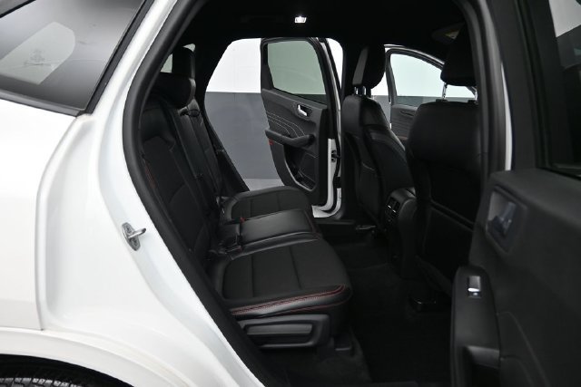 Certified 2024 Ford Escape ST-Line w/ Tech Pack #1 AWD/4WD image 25
