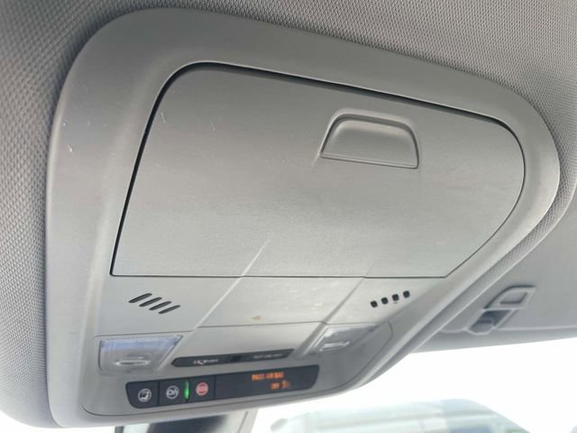 Used 2023 Chevrolet Blazer LT image 32