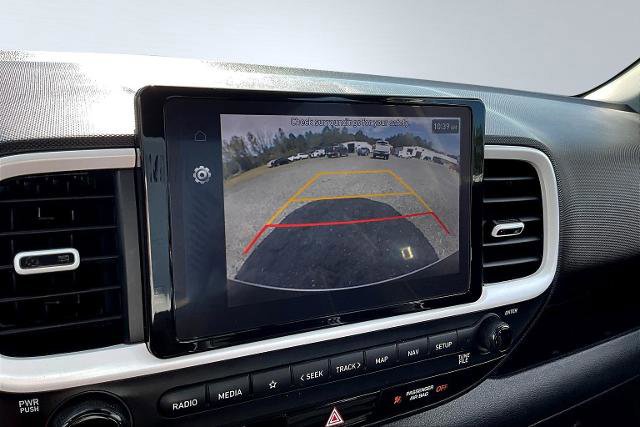 Used 2024 Hyundai Venue Limited image 23