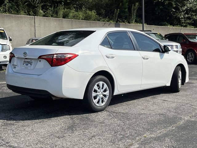 Used 2017 Toyota Corolla L FWD image 3