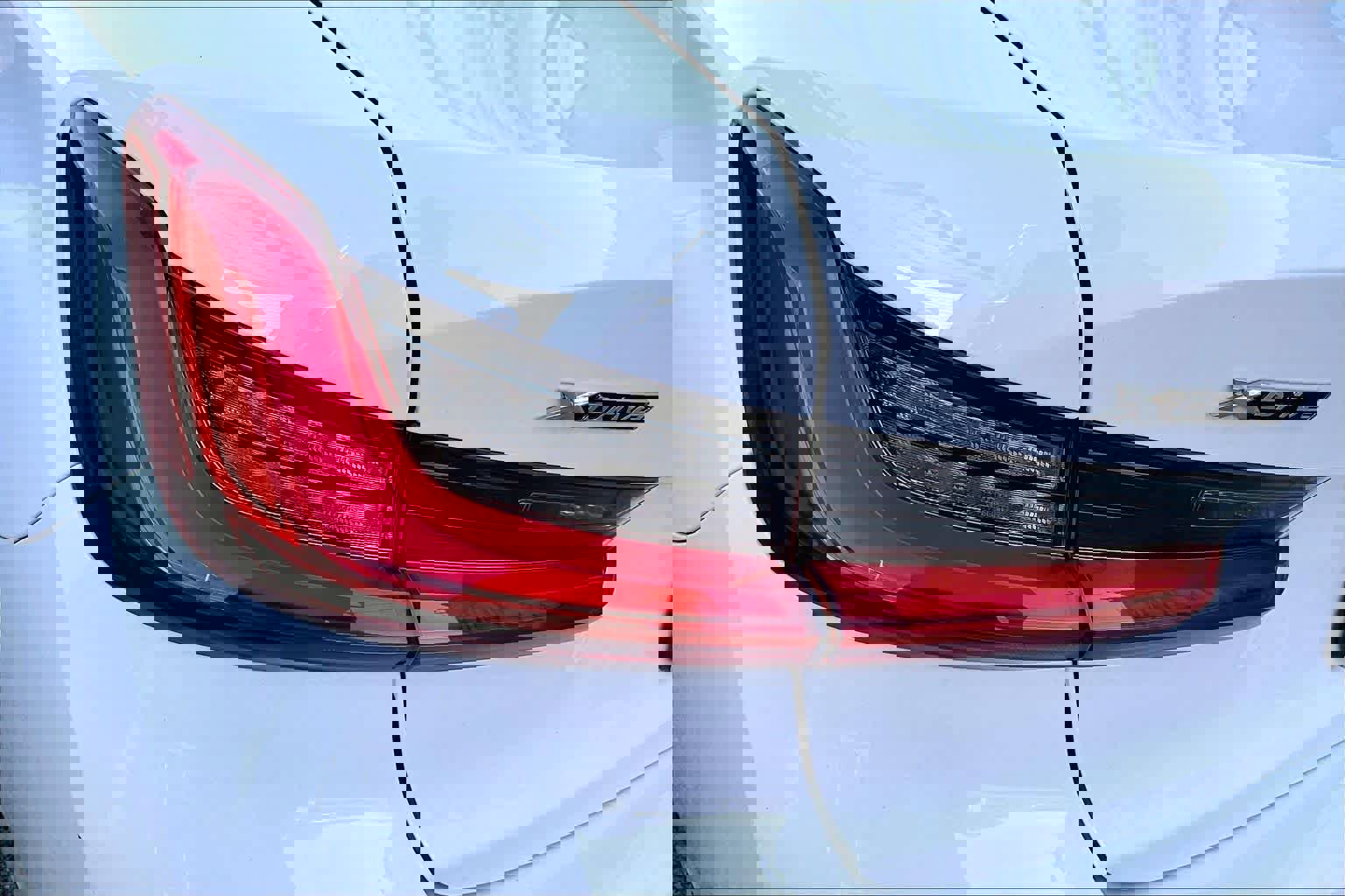 Used 2019 BMW 330i xDrive Sedan w/ Driving Assistance Package image 29