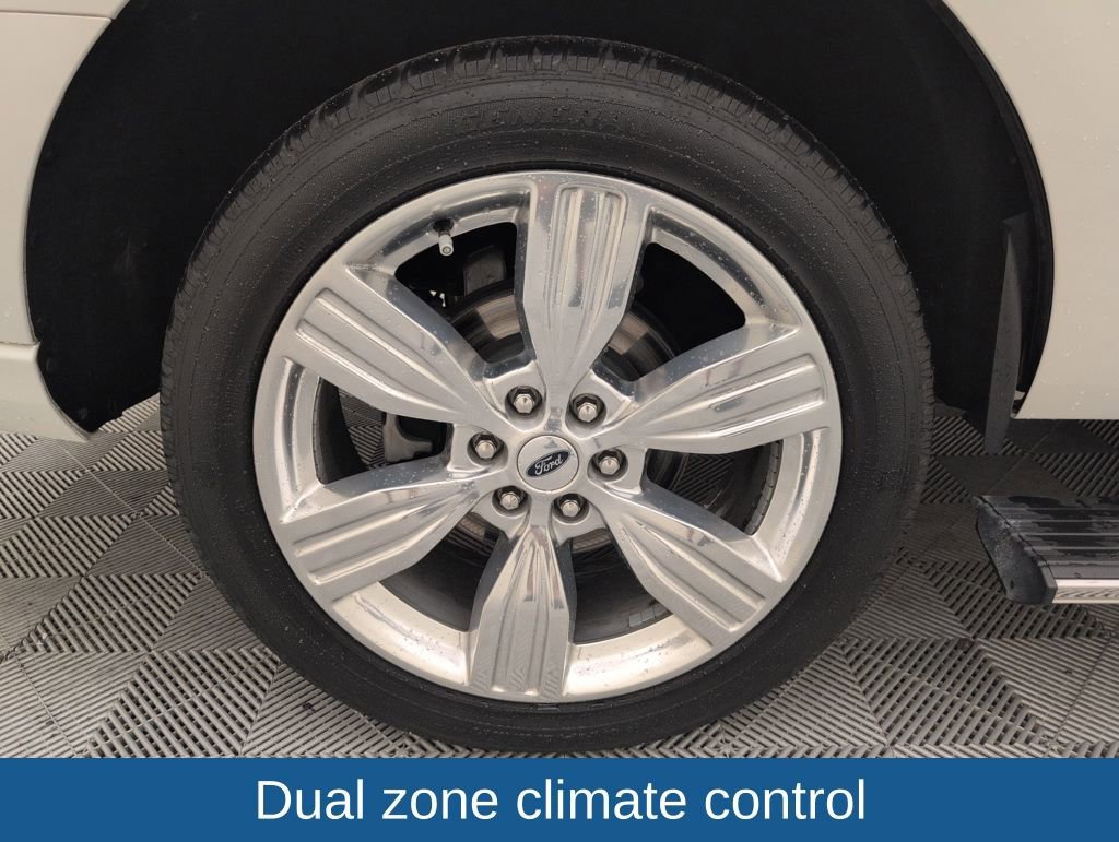 Certified 2023 Ford Expedition Platinum image 22