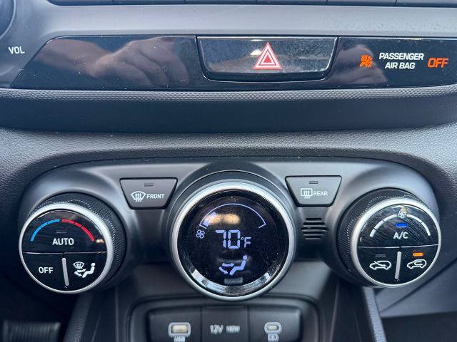 Used 2025 Hyundai Venue SEL FWD image 11
