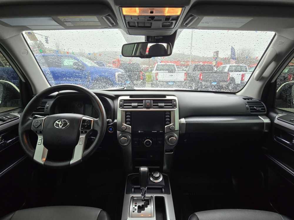 Used 2022 Toyota 4Runner SR5 Premium image 15