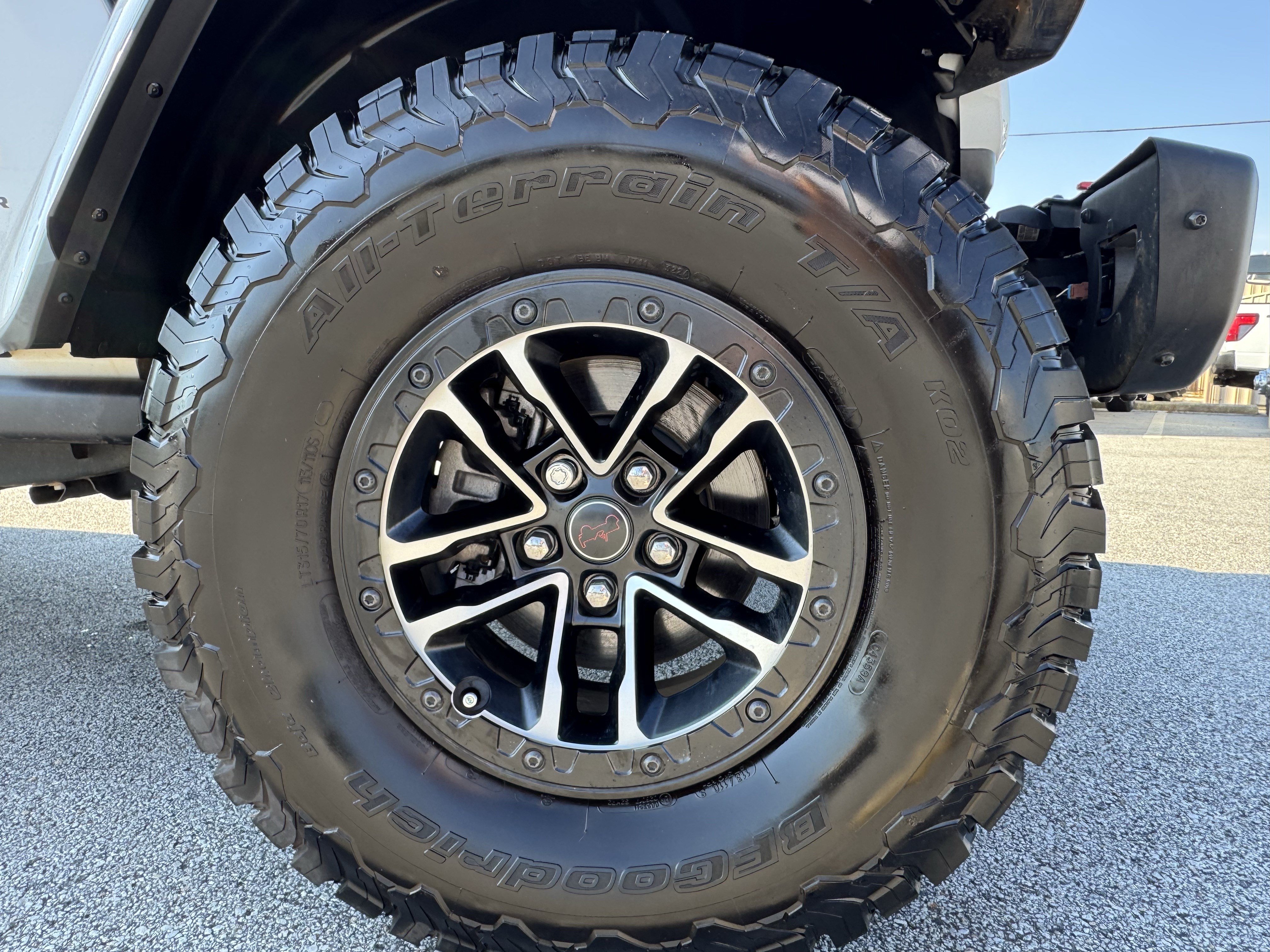 Used 2024 Jeep Wrangler Unlimited Rubicon AWD/4WD image 14