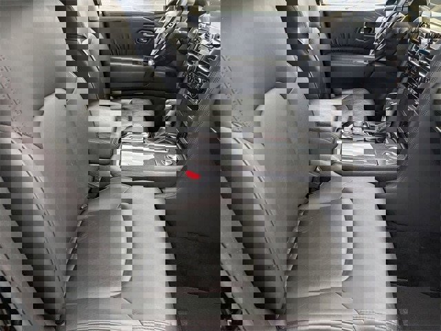 Used 2022 Nissan Armada SV w/ SV Appearance Package image 27