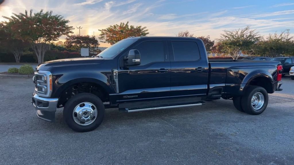 Certified 2023 Ford F350 Lariat image 31