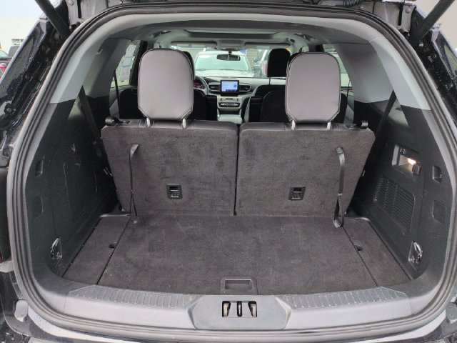 Certified 2023 Ford Explorer XLT w/ Equipment Group 202A AWD/4WD image 21