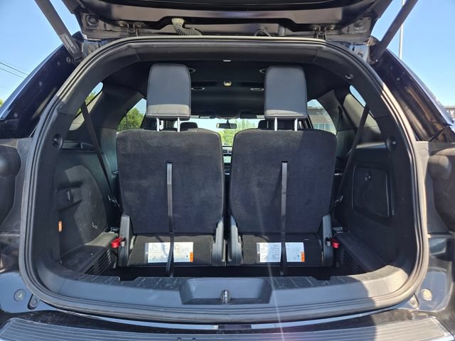 Certified 2018 Ford Explorer XLT w/ Equipment Group 202A AWD/4WD image 33