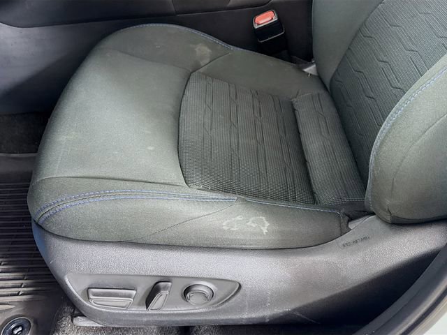 Used 2023 Toyota RAV4 SE image 24