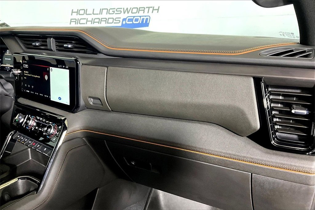 Used 2024 GMC Sierra 1500 AT4 w/ Technology Package image 12