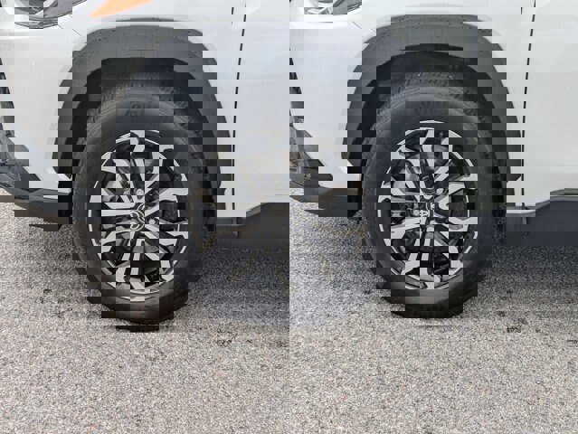 Used 2025 Toyota Corolla Cross AWD Hybrid image 10