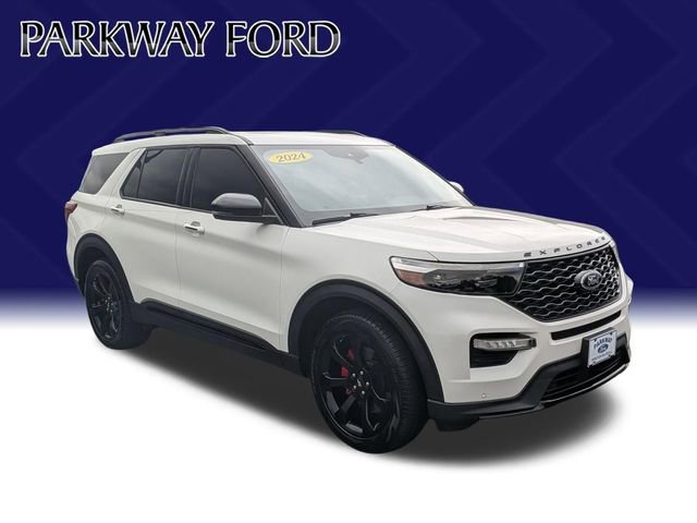 Certified 2024 Ford Explorer ST w/ Equipment Group 401A AWD/4WD image 3