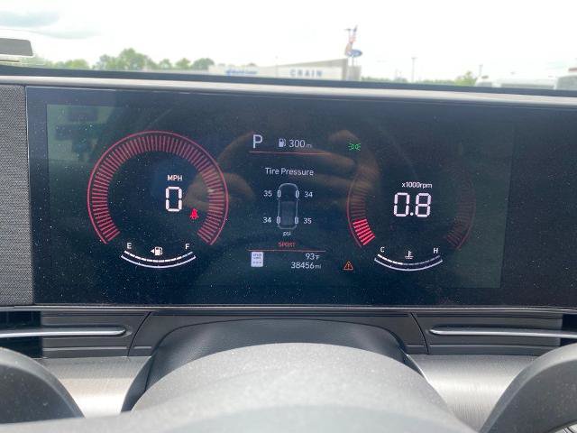 Used 2025 Hyundai Kona SEL FWD image 19