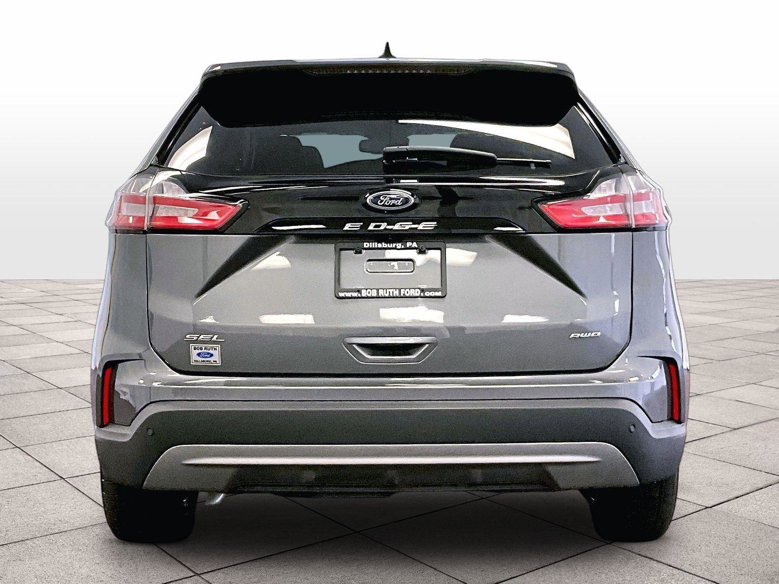 Certified 2024 Ford Edge SEL w/ Convenience Package AWD/4WD image 4