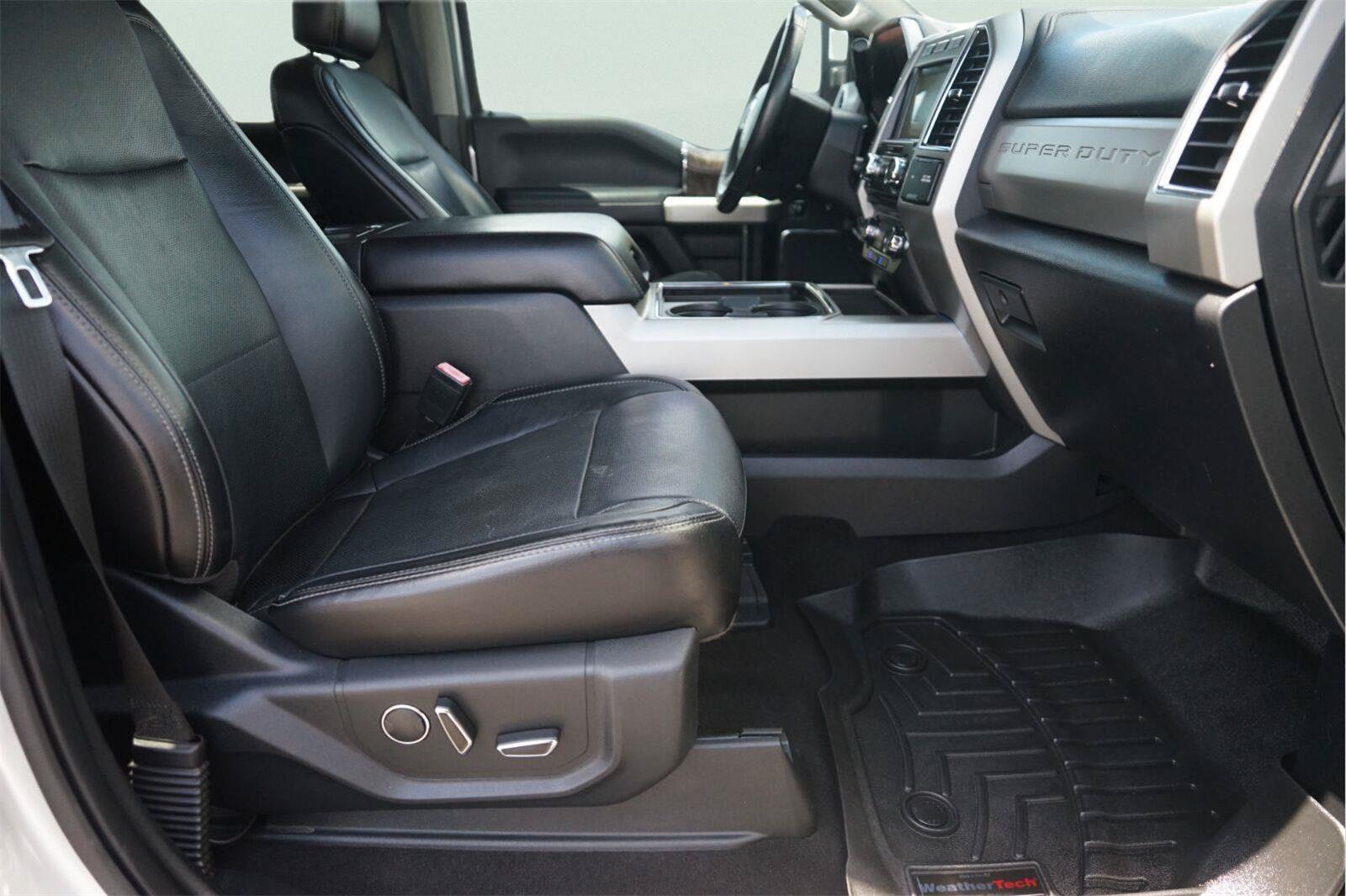 Certified 2018 Ford F250 Lariat w/ Lariat Ultimate Package AWD/4WD image 19