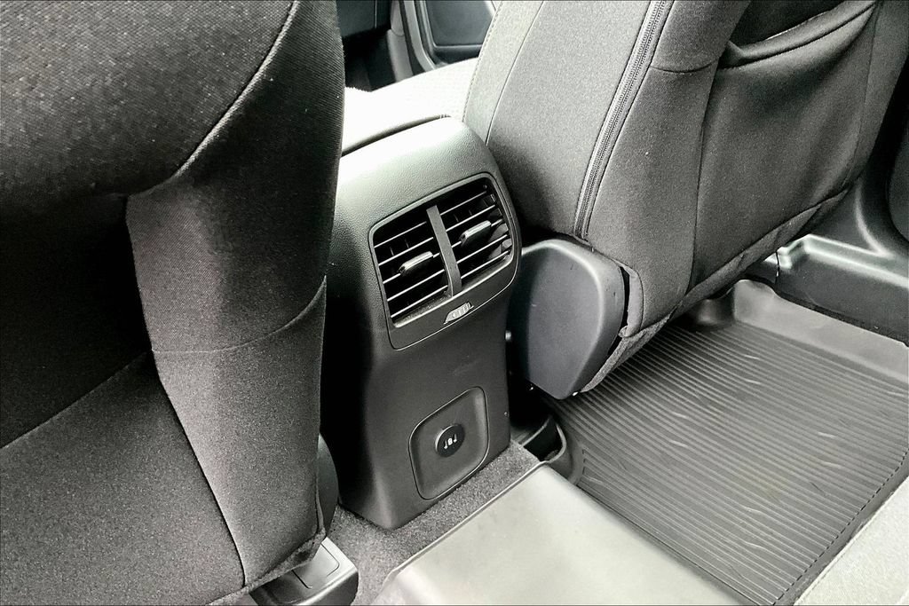 Certified 2025 Ford Escape Active w/ Cold Weather Package FWD image 10