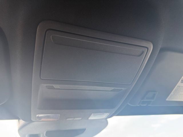 Certified 2025 Ford Escape ST-Line FWD image 9