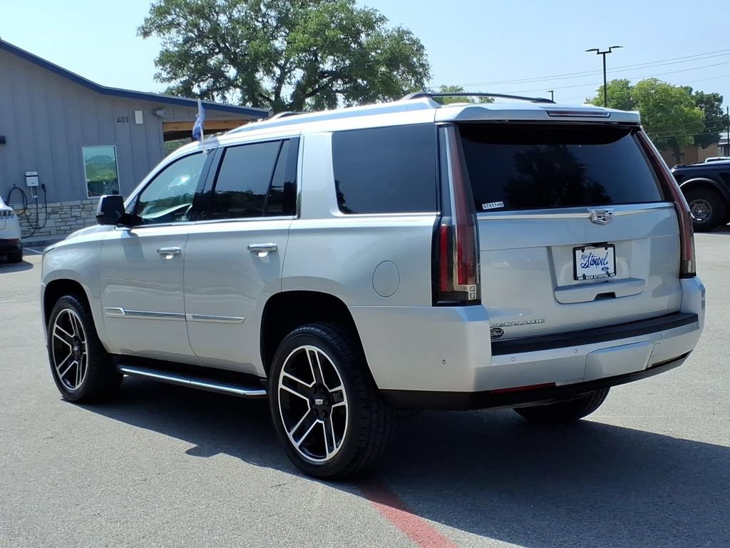Used 2019 Cadillac Escalade Luxury RWD image 11