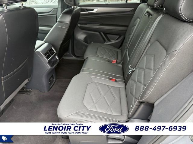 Used 2024 Volkswagen Atlas Cross Sport SE AWD/4WD image 7