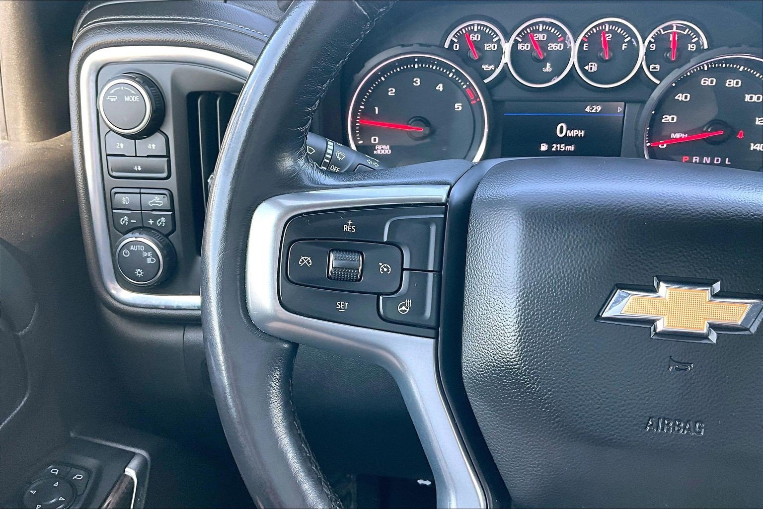 Used 2022 Chevrolet Silverado 2500 LT w/ Convenience Package AWD/4WD image 19