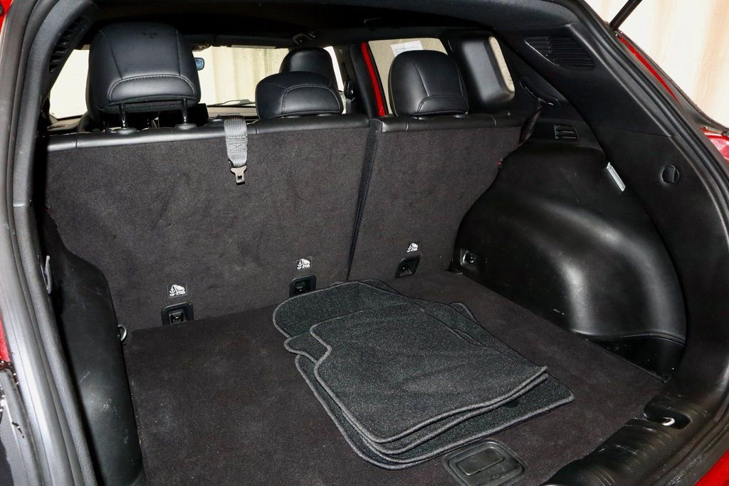 Used 2023 Jeep Compass Latitude image 14