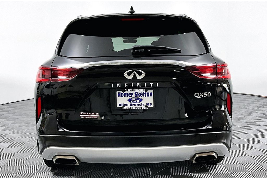 Used 2023 INFINITI QX50 Luxe FWD image 4