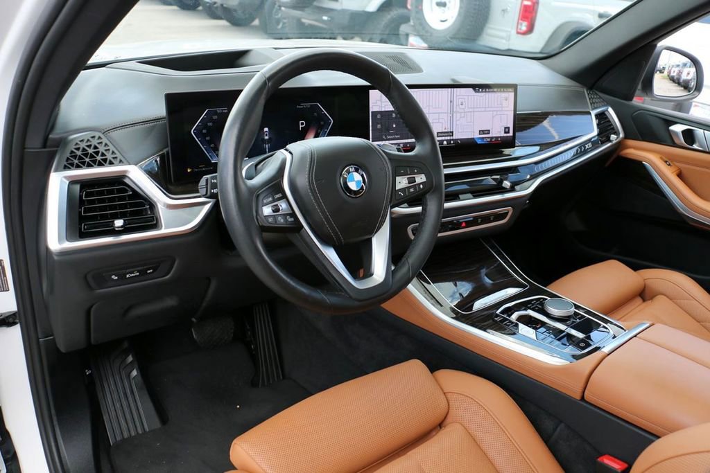 Used 2024 BMW X5 sDrive40i w/ Parking Assistance Package RWD image 19