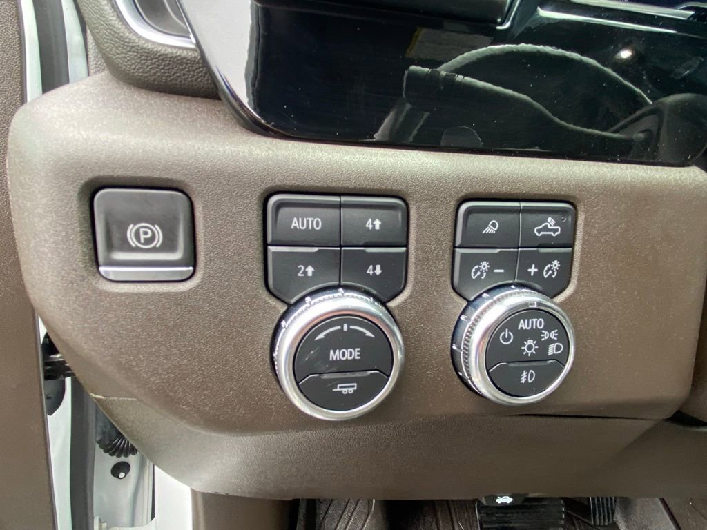 Used 2022 GMC Sierra 1500 SLT AWD/4WD image 12