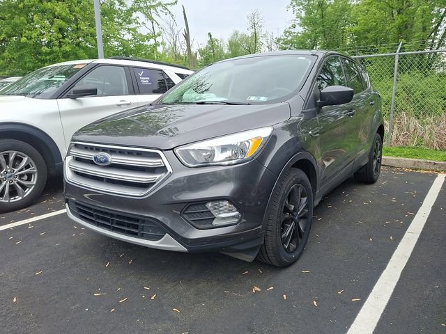 Certified 2017 Ford Escape SE w/ SE Cold Weather Package FWD image 3