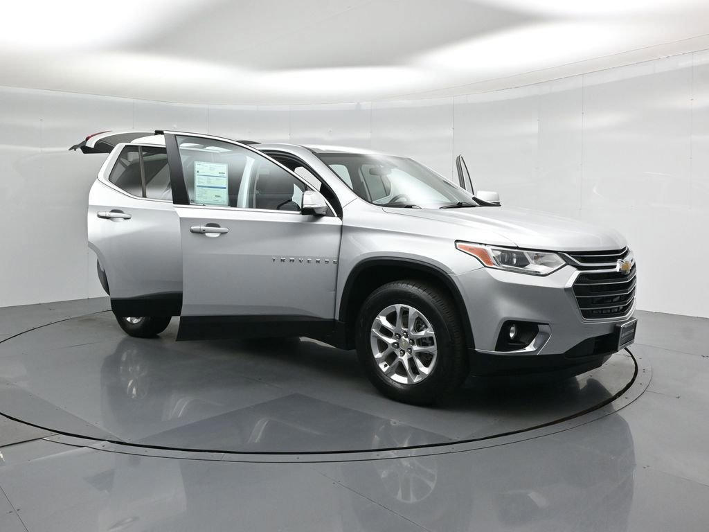 Used 2021 Chevrolet Traverse LT image 55