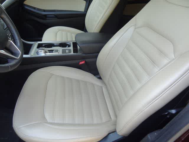 Certified 2022 Ford Edge SEL w/ Convenience Package AWD/4WD image 6