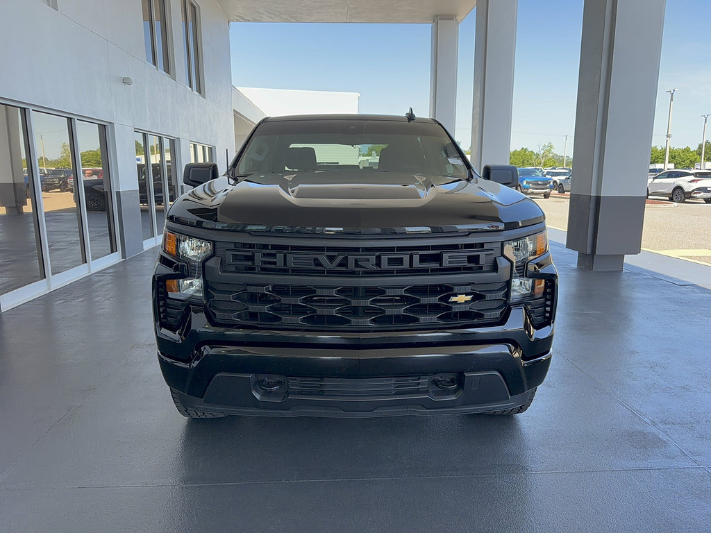 Used 2024 Chevrolet Silverado 1500 Custom AWD/4WD image 3
