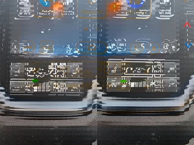 Used 2023 Subaru Ascent Onyx Edition image 23