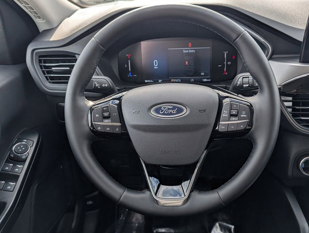 Certified 2025 Ford Escape Active w/ Cold Weather Package AWD/4WD image 16