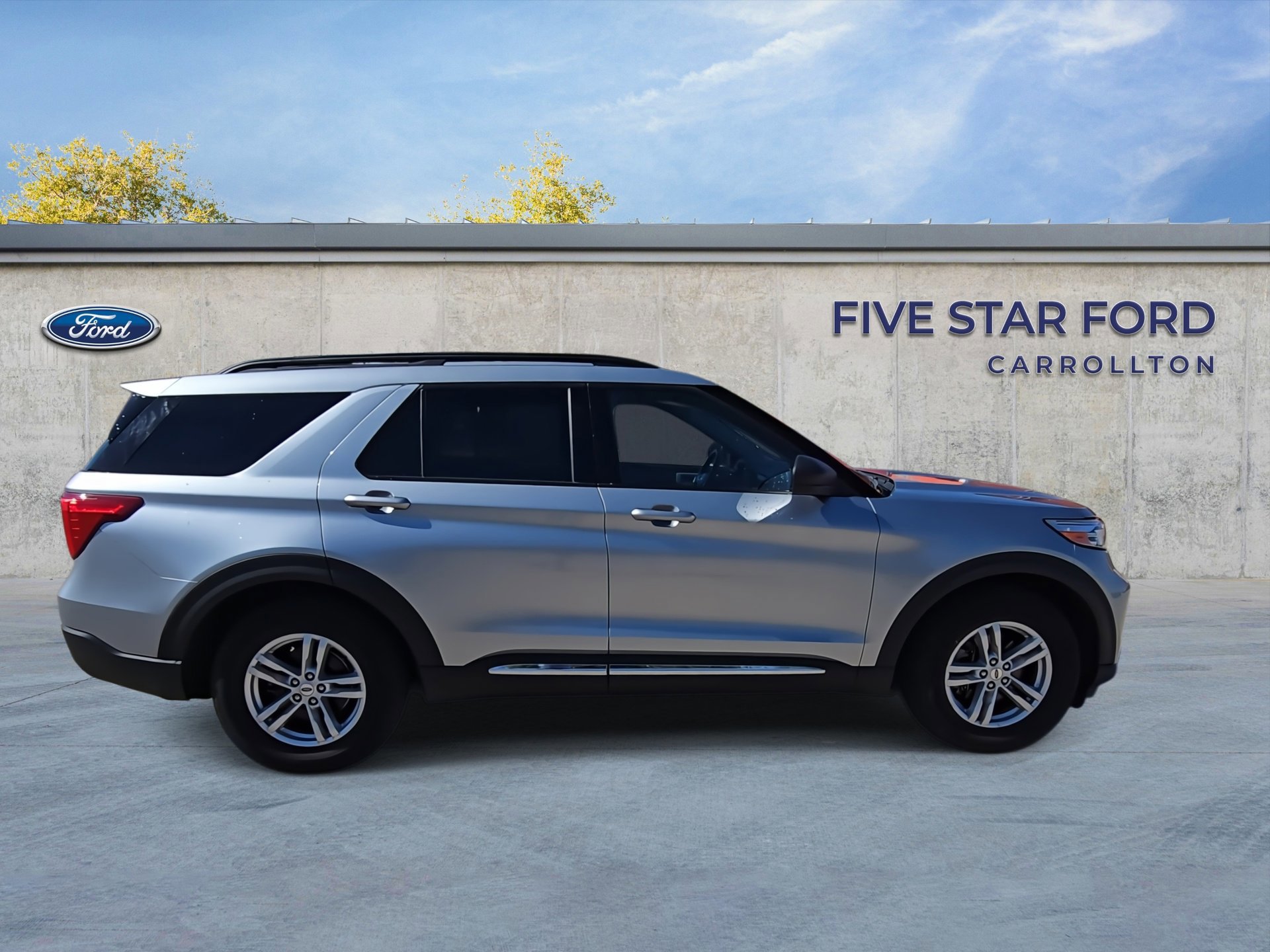 Certified 2023 Ford Explorer XLT w/ Equipment Group 202A image 6