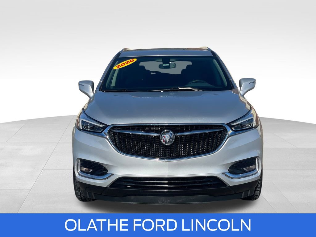 Used 2020 Buick Enclave Essence image 11