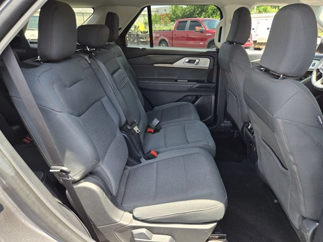 Certified 2025 Ford Explorer Active AWD/4WD image 17