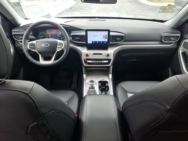 Certified 2023 Ford Explorer XLT w/ Equipment Group 202A image 11
