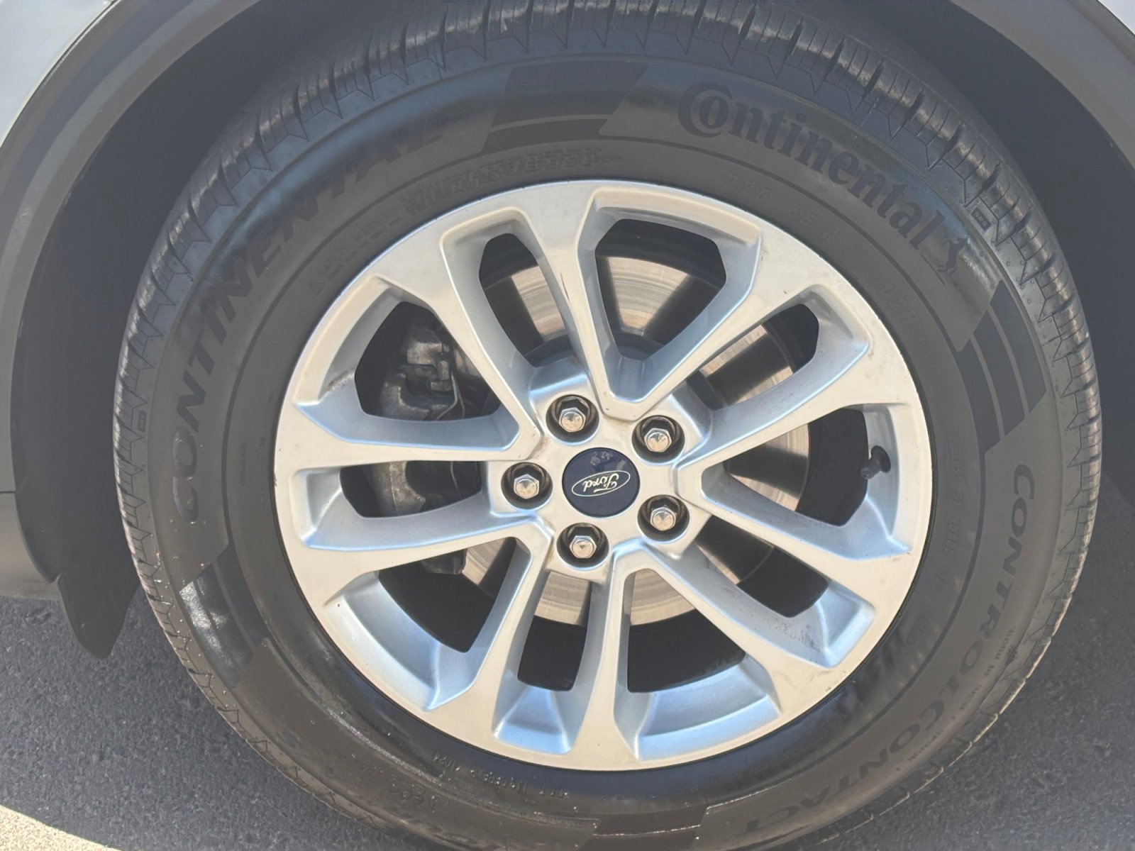 Certified 2021 Ford Escape SE image 25