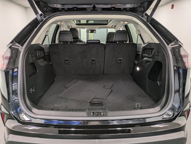 Certified 2022 Ford Edge SEL w/ Convenience Package image 24
