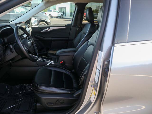 Certified 2024 Ford Escape Platinum AWD/4WD image 20