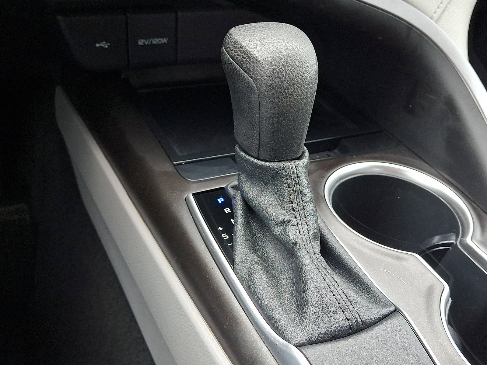 Used 2021 Toyota Camry LE w/ Cold Weather Package image 22