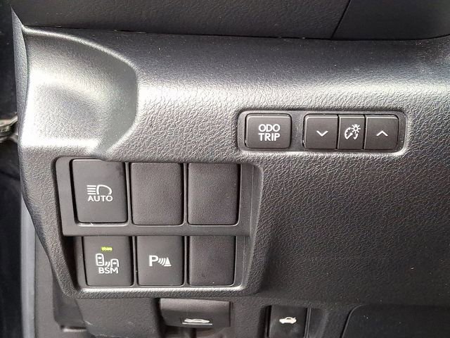 Used 2018 Lexus IS 300 w/ Comfort Package image 24