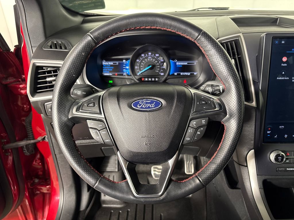 Certified 2022 Ford Edge ST-Line AWD/4WD image 16