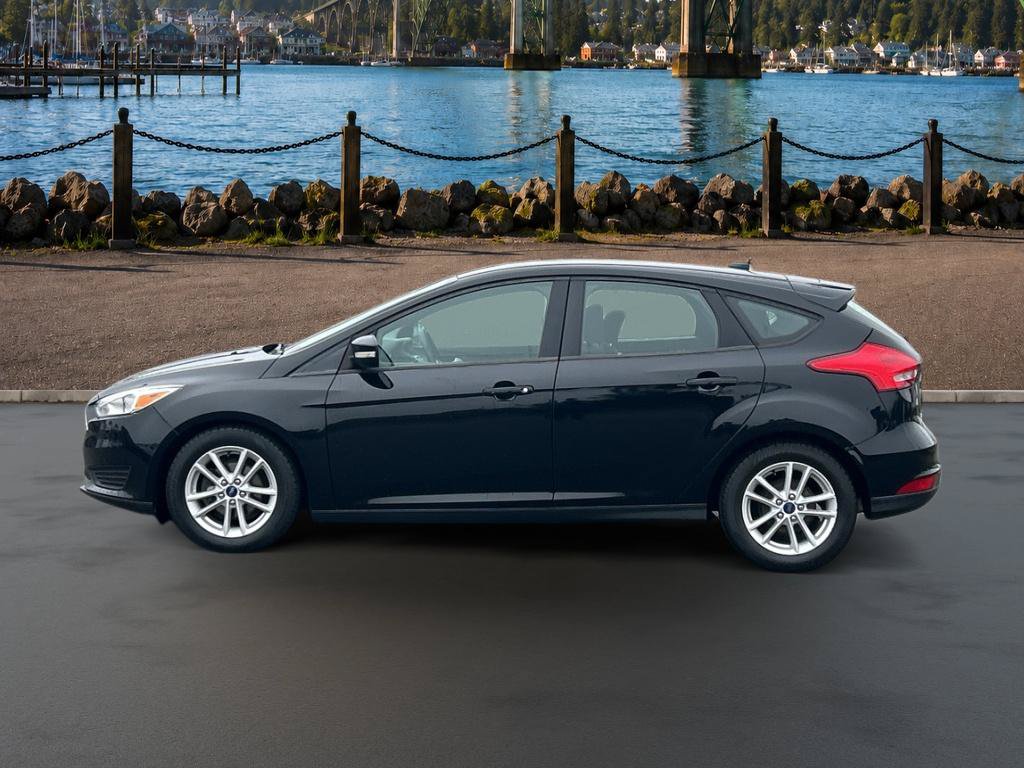 Certified 2017 Ford Focus SE FWD image 5