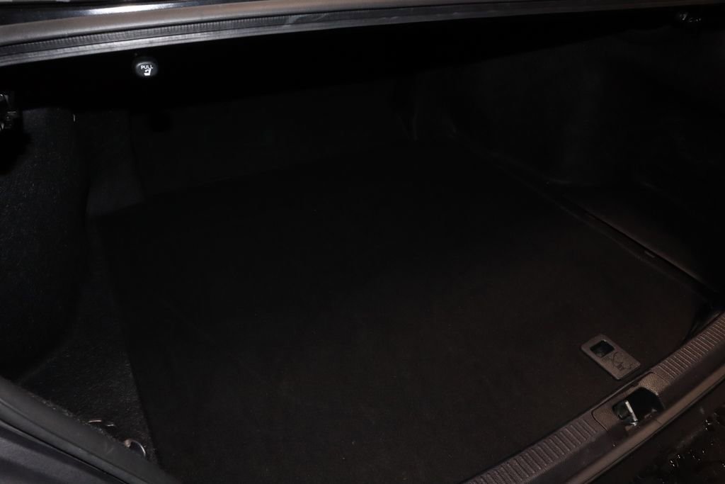 Used 2025 Toyota Camry LE FWD image 18