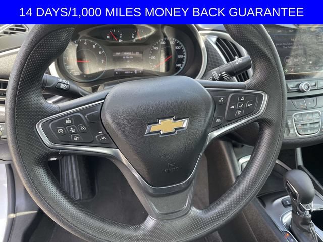 Used 2025 Chevrolet Malibu LT FWD image 16
