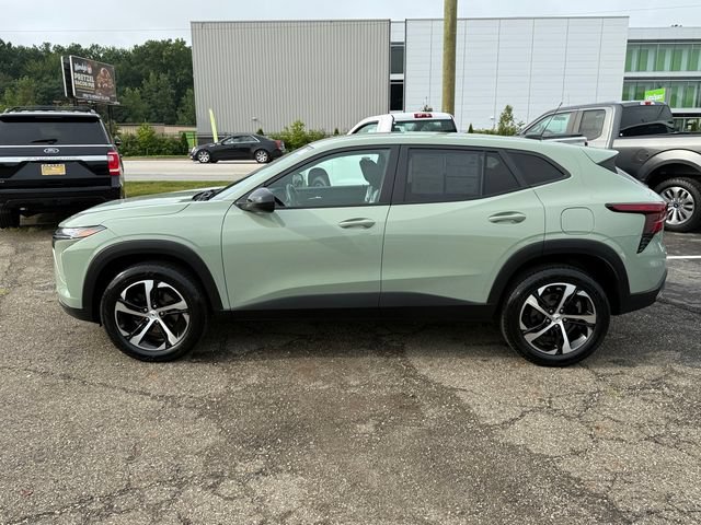 Used 2024 Chevrolet Trax RS w/ Driver Confidence Package FWD image 7