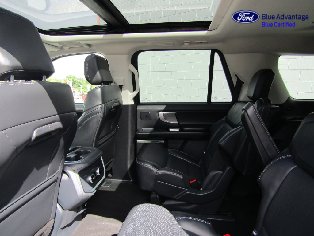 Certified 2025 Ford Expedition Platinum w/ Driver's Package AWD/4WD image 20